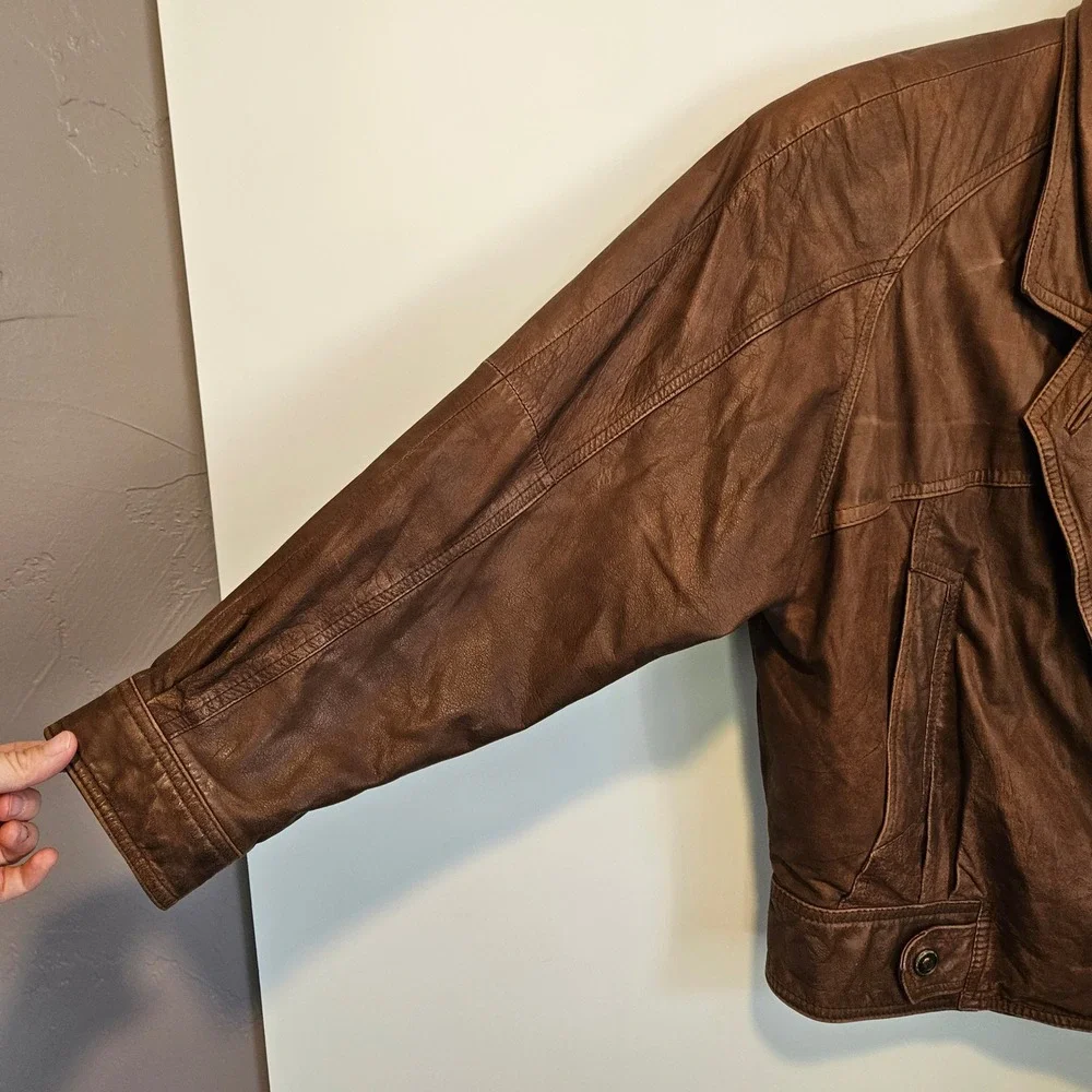 Vintage Wilsons Leather Bomber Jacket Medium Brown 90s Aviator Aventure Bound